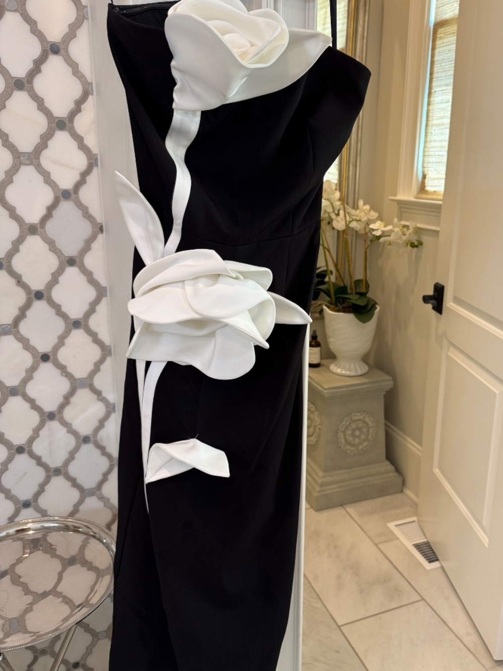 Mac Duggal - Picture 3 of 4